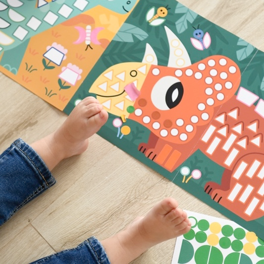 poppik gommettes dinosaures poster activite manuelle facile marion billet 22.webp